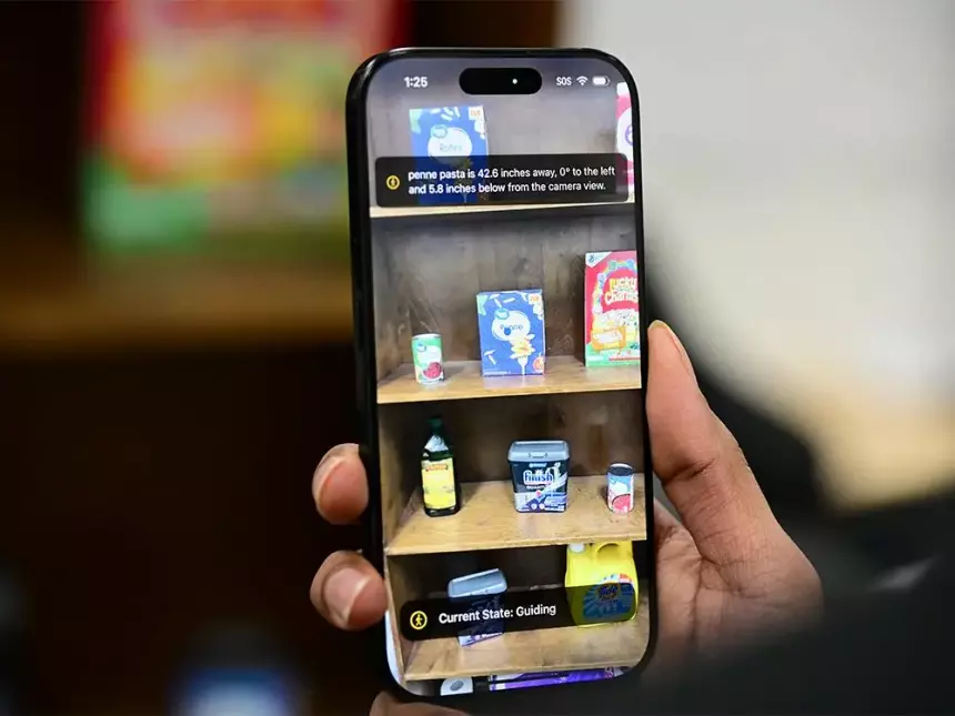 Создано ИИ-приложение, что помогает слабовидящим ориентироваться в пространстве