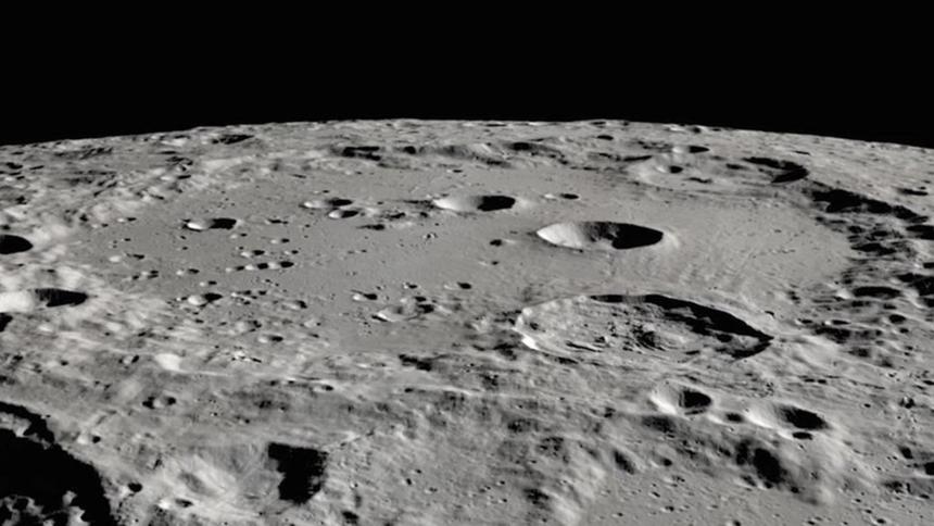 Космонавт назвал нереальными планы NASA построить лунную деревню к 2035 году