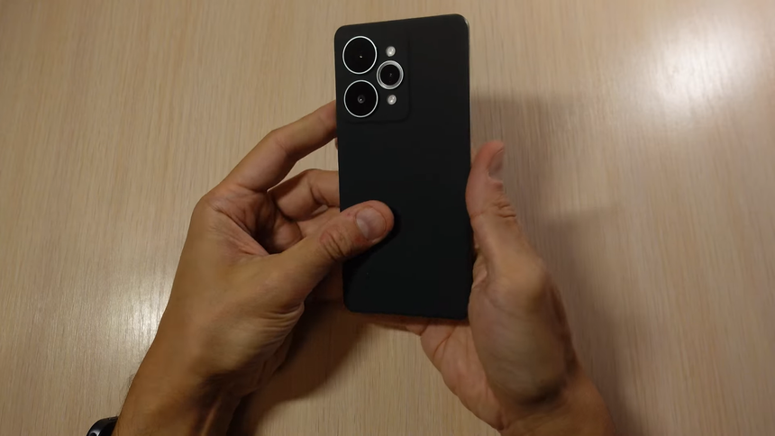 Смартфон до 30 тысяч рублей: Poco F7 против Realme 15 Pro