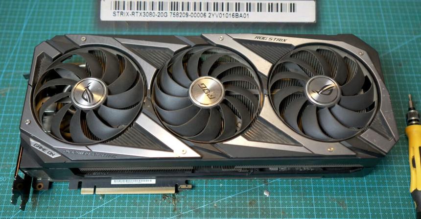 В сеть слили редкий прототип RTX 3080 с 20 ГБ видеопамяти