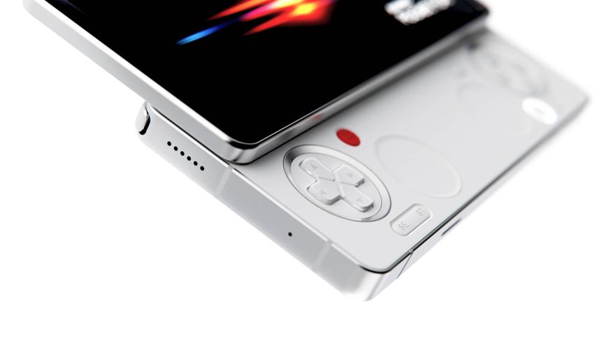 Ayaneo представила игровой смартфон-слайдер Pocket Play в стиле Sony Xperia Play