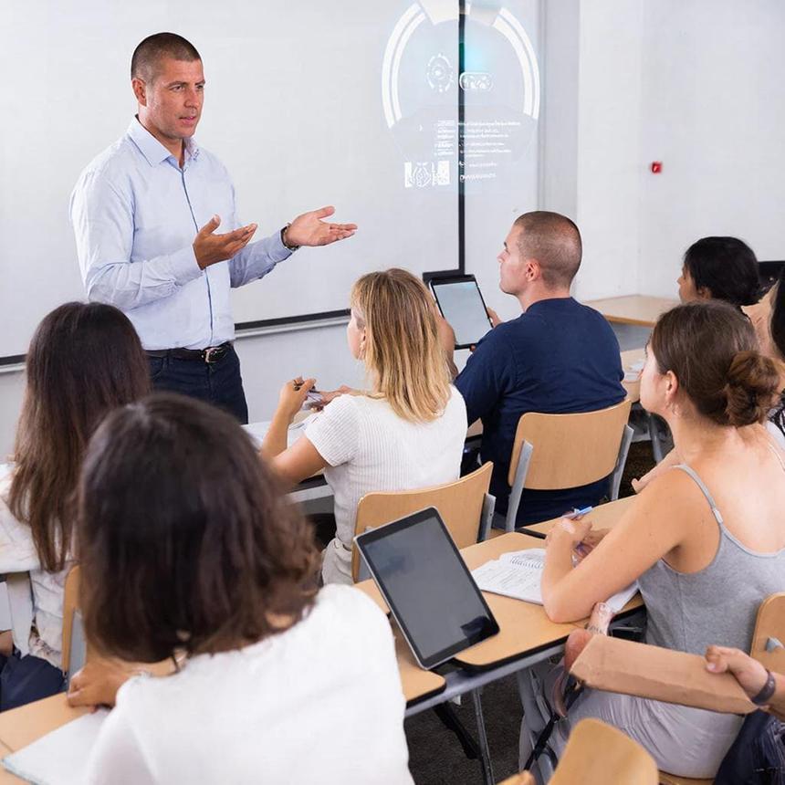 Проректор РУДН: высшее образование уходит, на первый план выходит критическое мышление