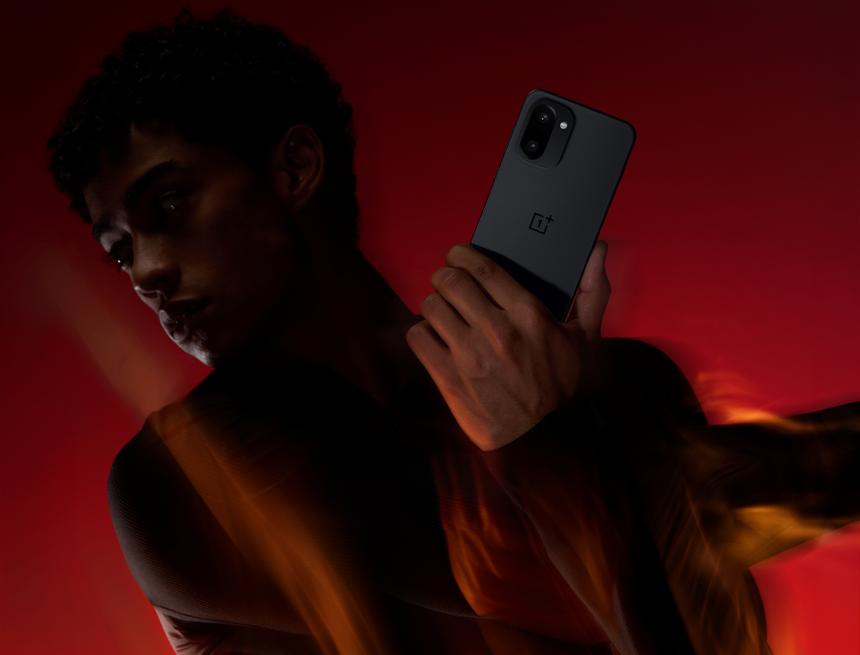 7400 мАч и мощный Snapdragon 8 Gen 5: OnePlus 15R поступил в продажу в России