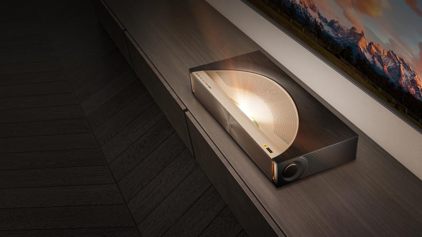 Лазерный телевизор Hisense L9Q:  новое слово в истории домашних кинотеатров