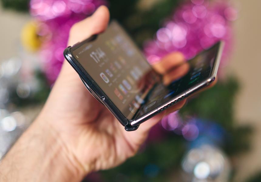 Складной смартфон с самой качественной камерой: HUAWEI Mate X7