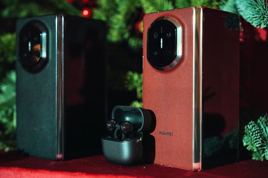 М.Видео открыла предзаказ на складной Huawei Mate X7