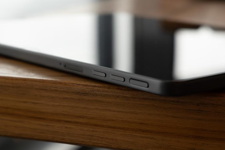 Blackview Mega 12 5G — новый 12-дюймовый планшет с защитой IP69K и комплектом аксессуаров для работы