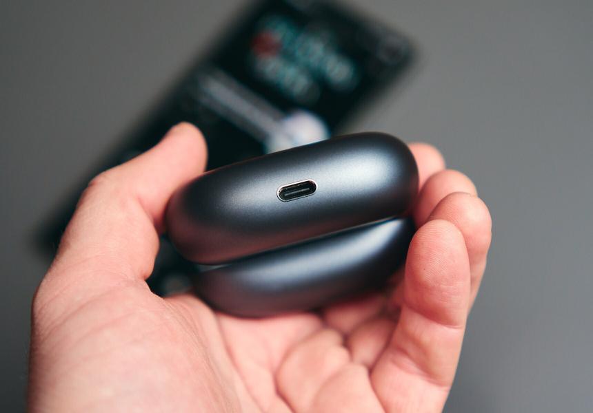 USB-C порт для зарядки