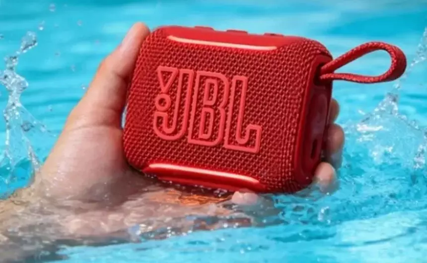 ​​JBL представила компактную недорогую колонку GO 5 с улучшенным Harman звуком