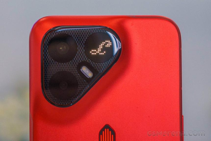 Цельнометаллический смартфон Tecno Pova Metal Tonino Lamborghini Edition показали вживую