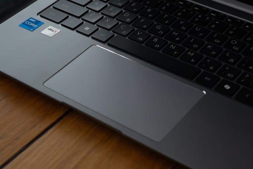 Tecno MegaBook T14RA Air — легкий ноутбук для учёбы и работы