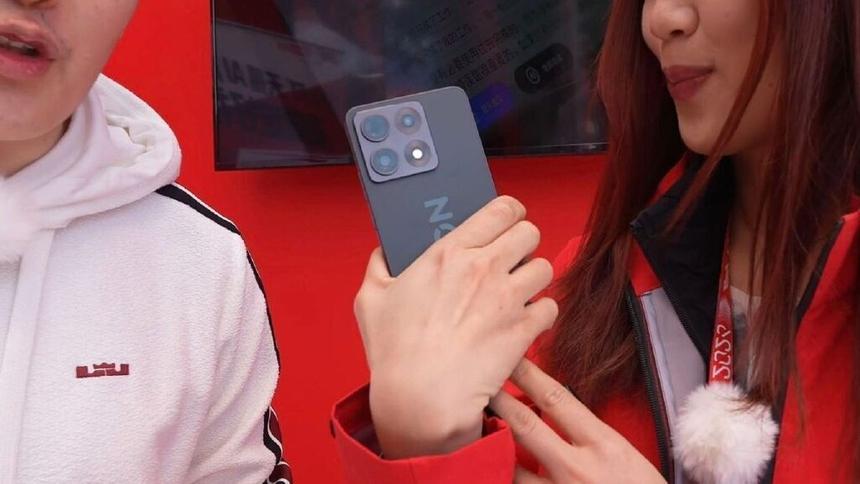 Неанонсированный игровой смартфон Lenovo попал в объективы камер