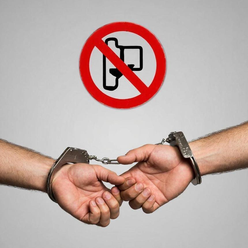 Юрист: владельцы ИИ-сервисов не отвечают за вред от дипфейков