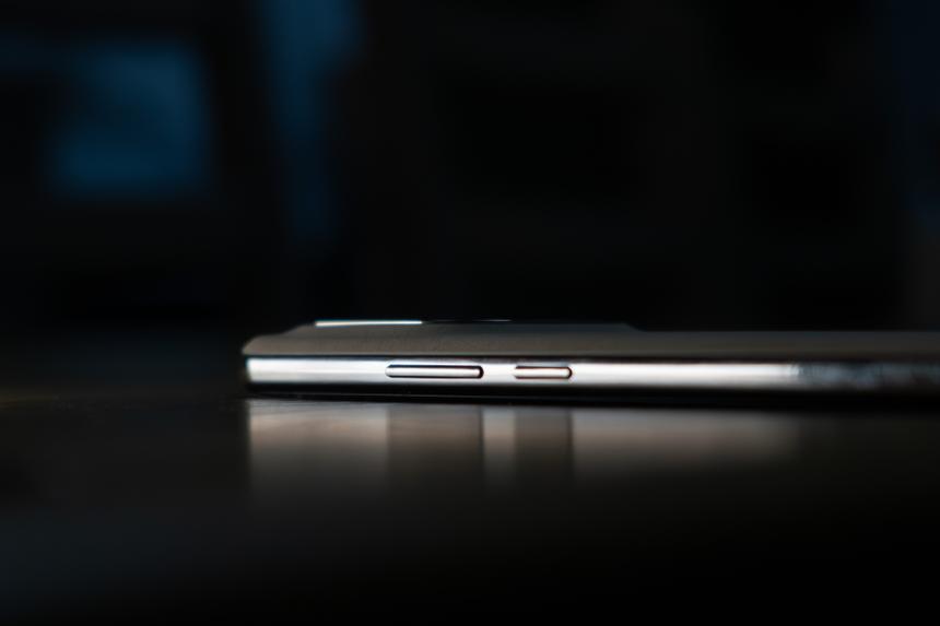 Почему новый Realme 16 Pro+ — один из лучших среднебюджетных смартфонов в 2026