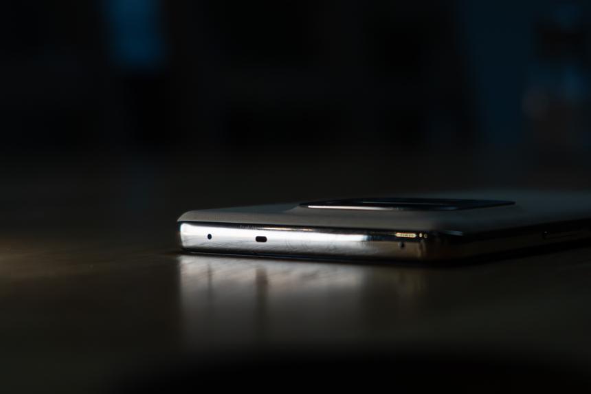 Почему новый Realme 16 Pro+ — один из лучших среднебюджетных смартфонов в 2026