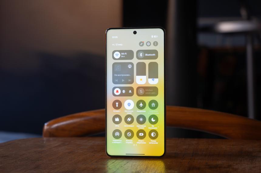 Почему новый Realme 16 Pro+ — один из лучших среднебюджетных смартфонов в 2026