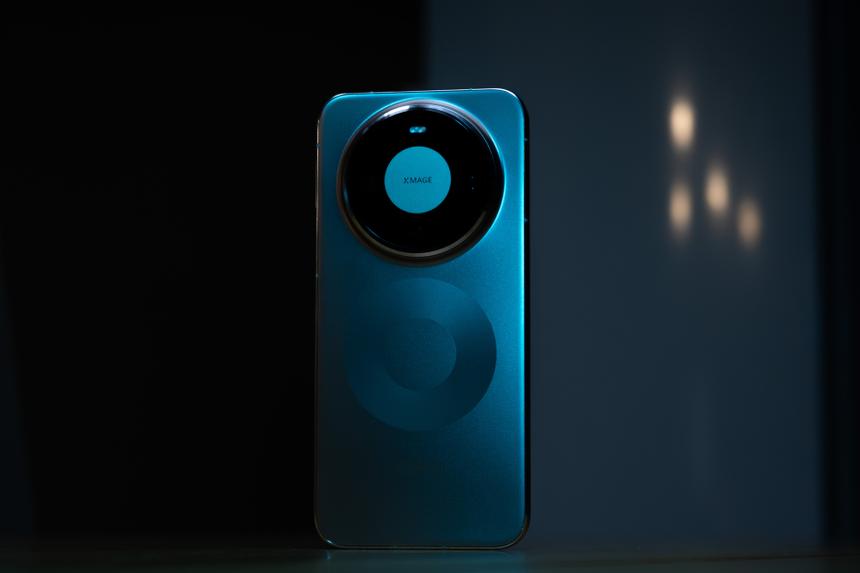 HUAWEI Mate 80 Pro: Самая честная цветопередача в камере флагманского смартфона