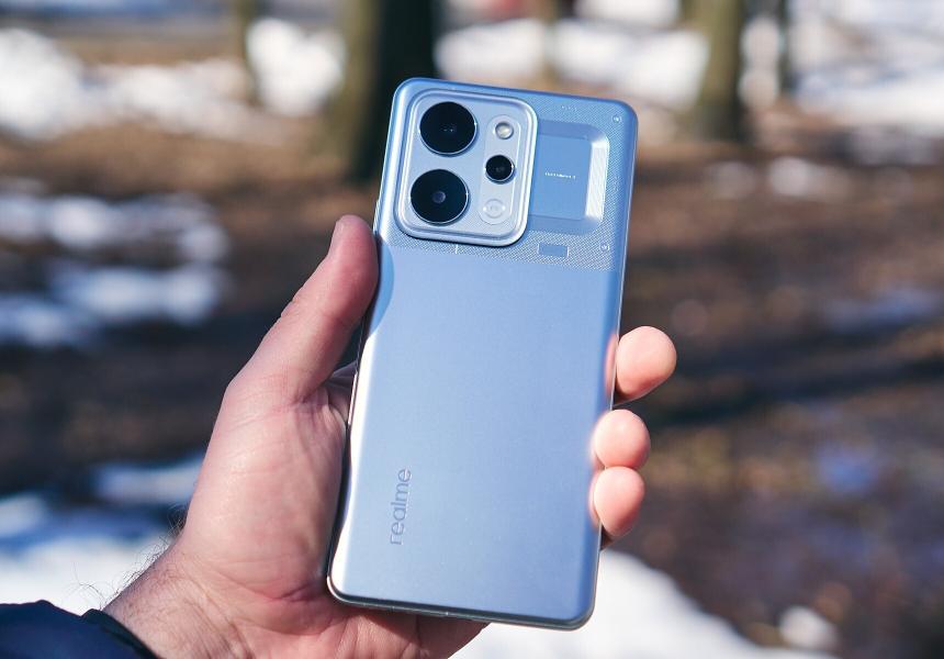 Мы нашли лучший среднебюджетный смартфон весны 2026 года