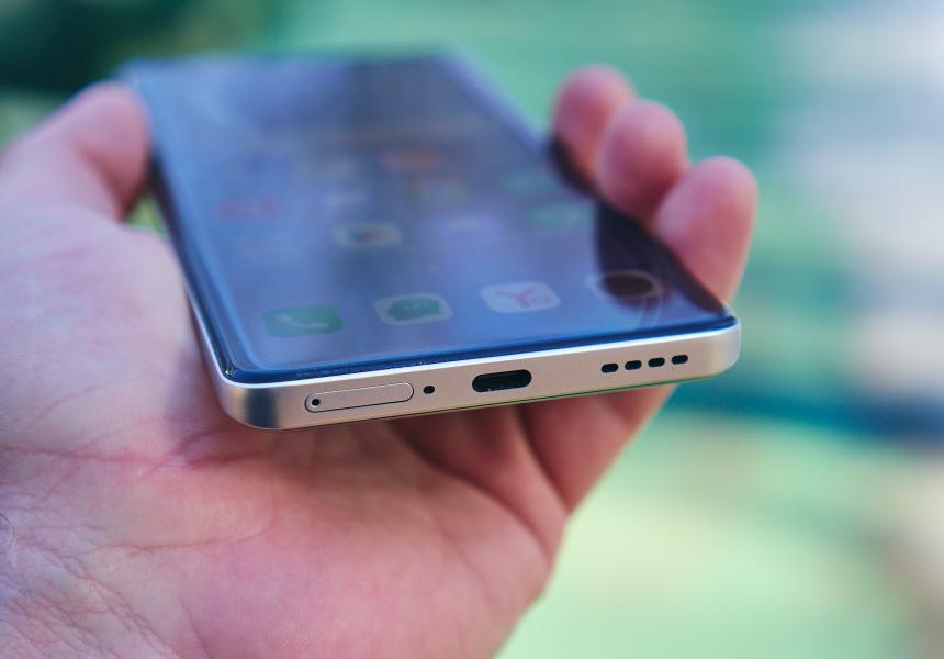 Мы нашли лучший среднебюджетный смартфон весны 2026 года