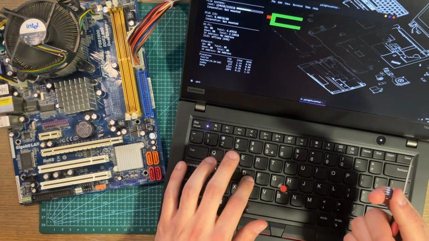 Блогер запустил компьютер без единой плашки оперативной памяти