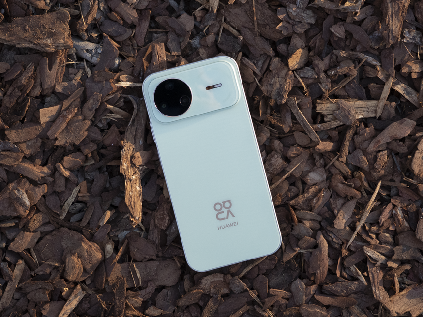 Huawei Nova 15 Pro — стильный смартфон с необычным чехлом и хорошей камерой