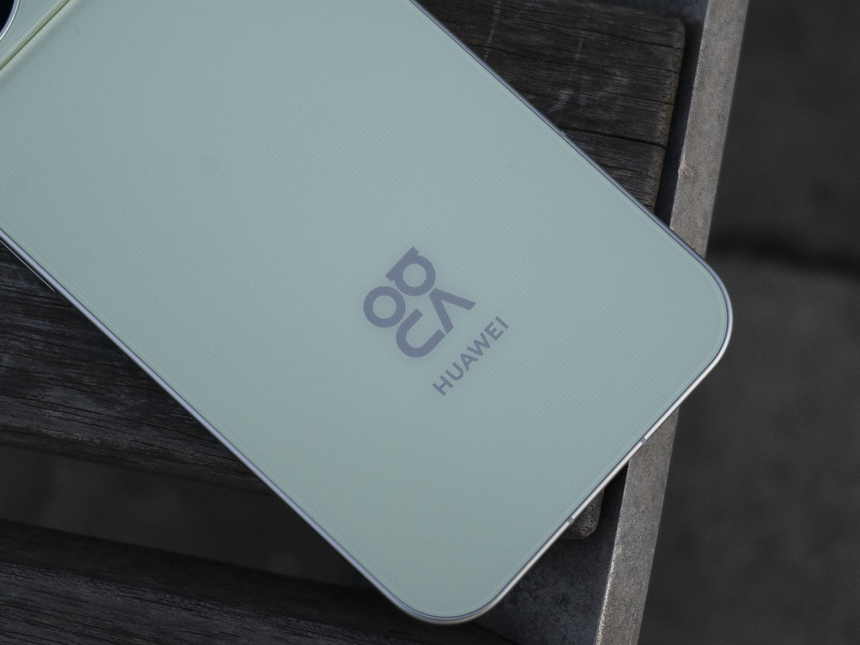 Huawei Nova 15 Pro — стильный смартфон с необычным чехлом и хорошей камерой