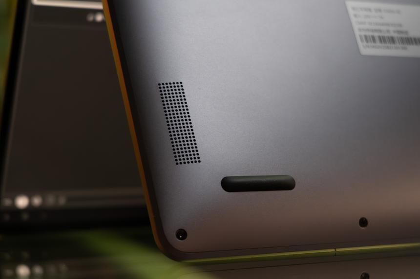 В меру тяжёлый, мощный и с кучей портов: тестируем очень необычный ультрабук HUAWEI