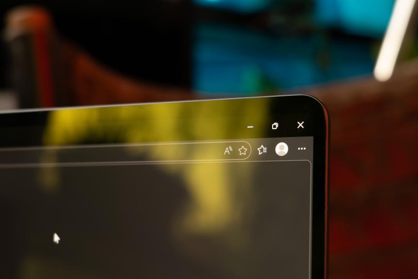 В меру тяжёлый, мощный и с кучей портов: тестируем очень необычный ультрабук HUAWEI