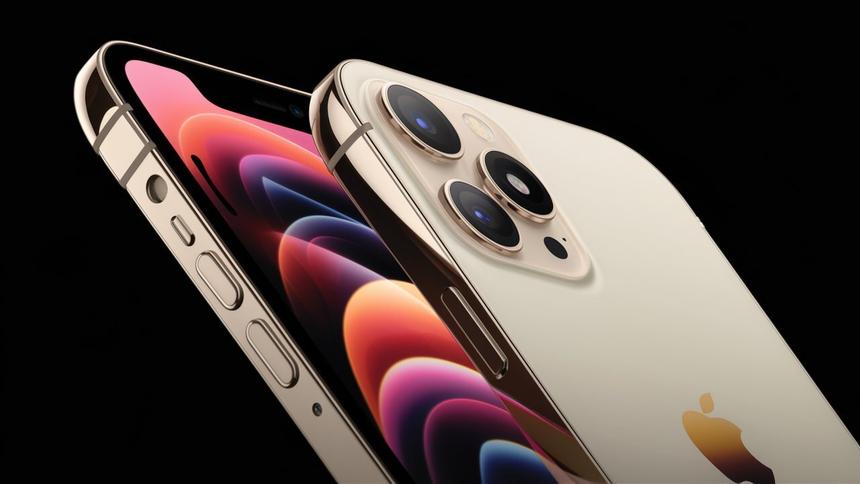 Apple попытается «укрепить» образ нового главы складным iPhone за $2000