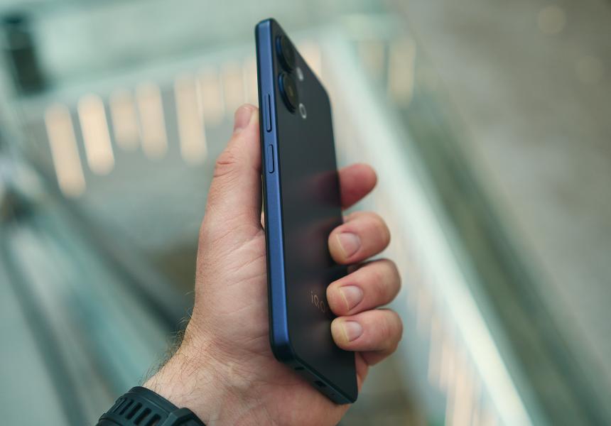 Смартфон за 13 тысяч рублей с NFC, 5G и большим аккумулятором