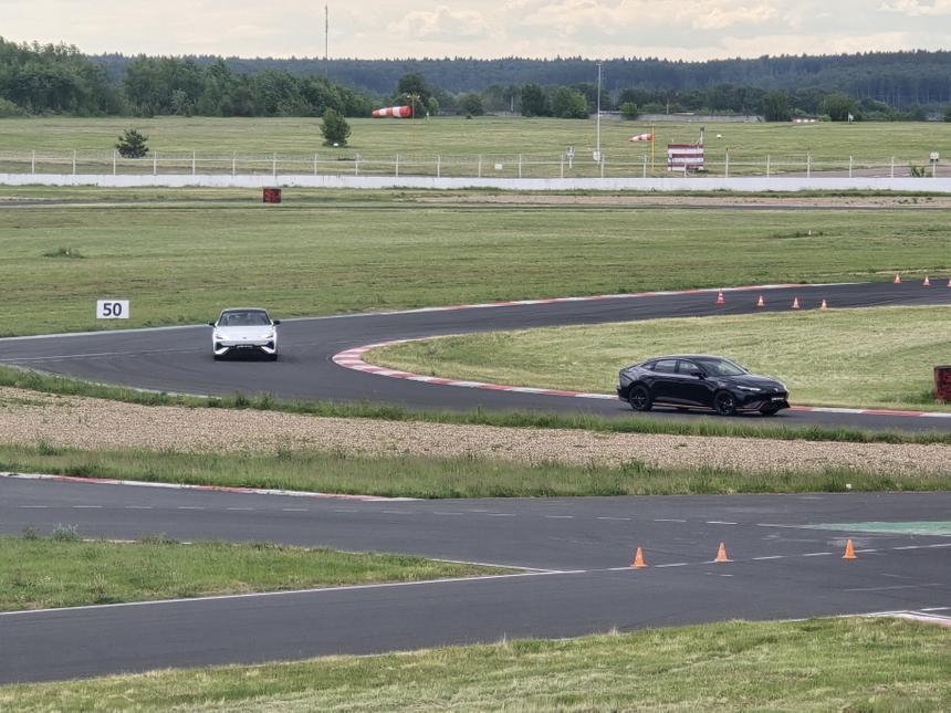 Changan испытали новый автомобиль на самой старой гоночной трассе России