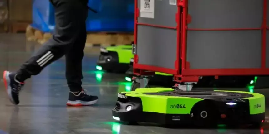 Amazon показала складского робота, который понимает человеческую речь
