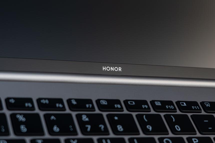 HONOR MagicBook 16 2026: новый 16-дюймовый ноутбук на повседневку