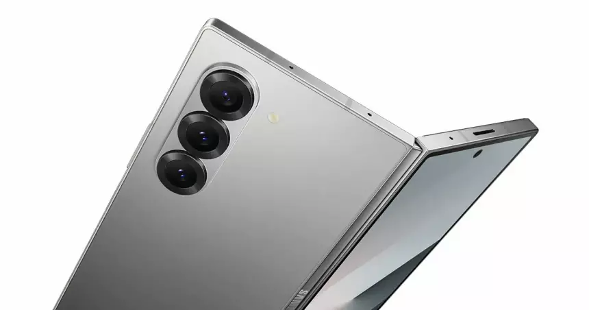Складному Samsung Galaxy Z Fold 8 Ultra дадут сверхширокоугольный объектив на 50 МП