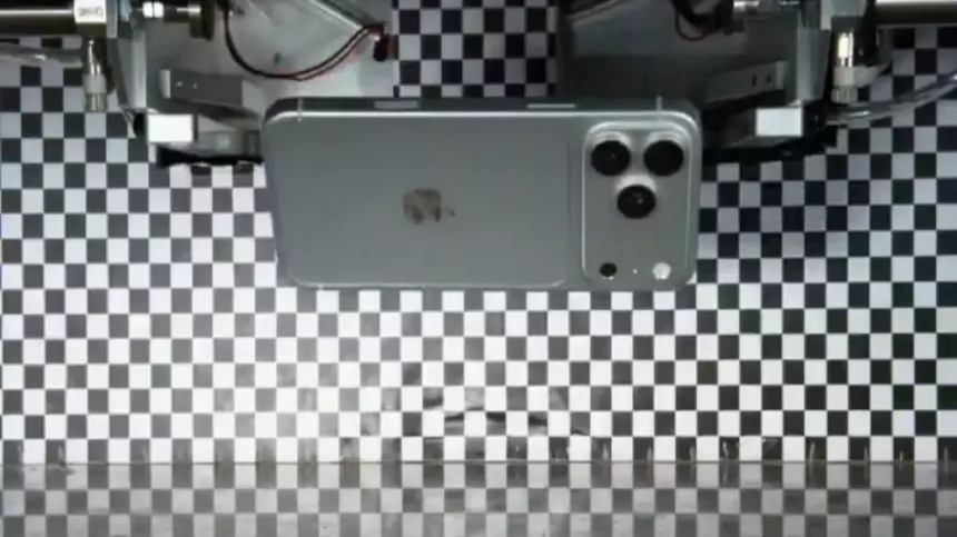 Одна из крупнейших утечек Apple: iPhone 18 Pro показали во всей красе