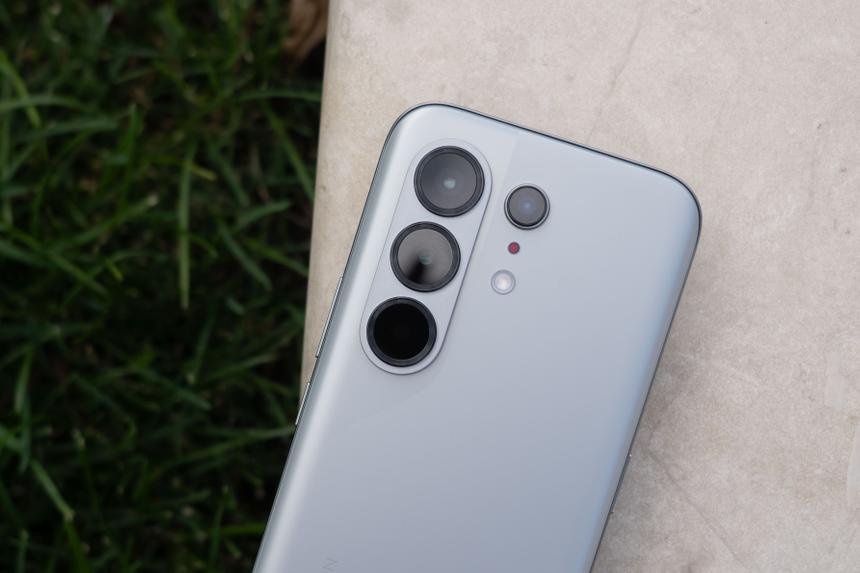 Tecno Camon 50 Ultra: стильный влагозащищённый среднебюджетник