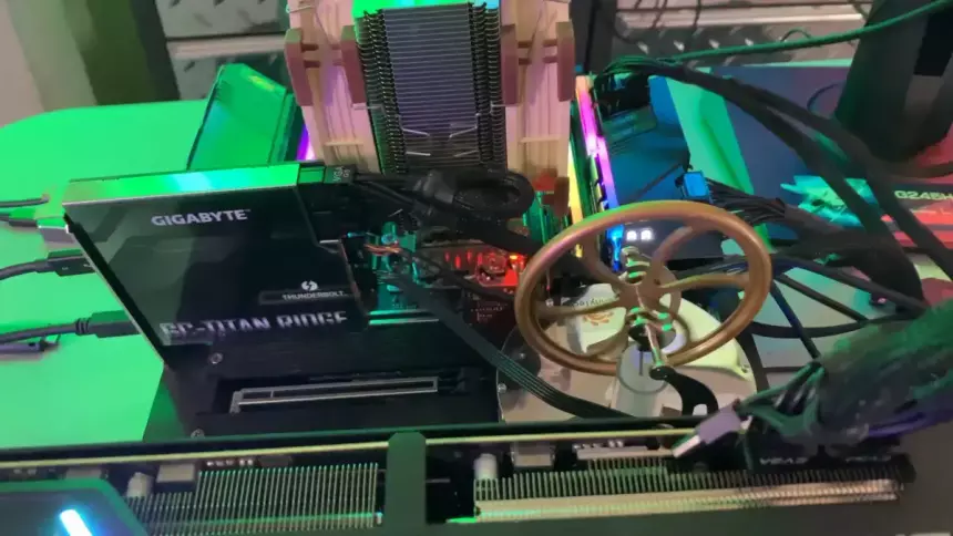 Энтузиаст запустил небольшой двигатель от тепла процессора AMD