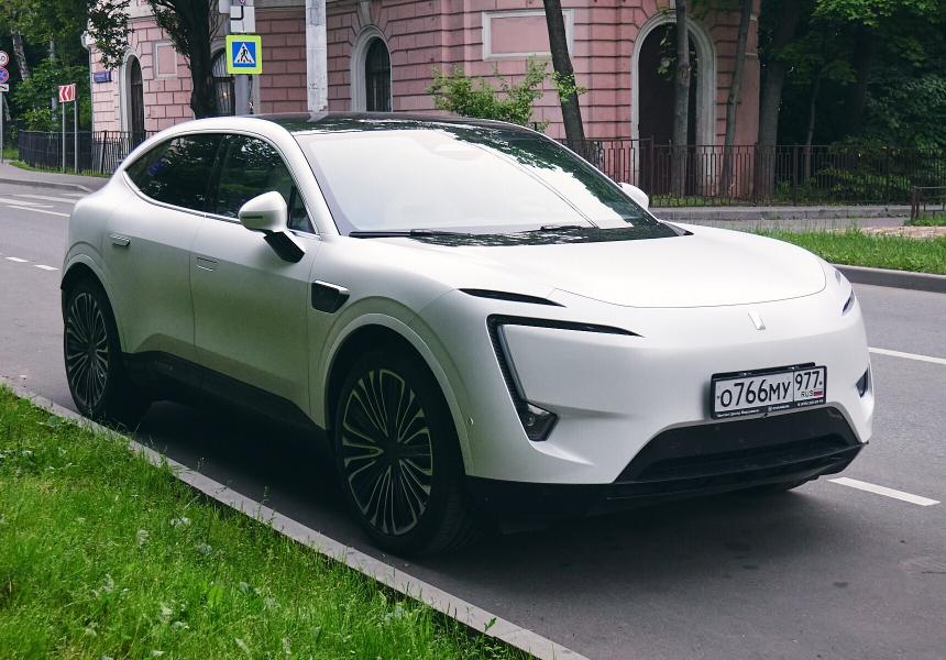 Умный электромобиль с комфортом массажного салона