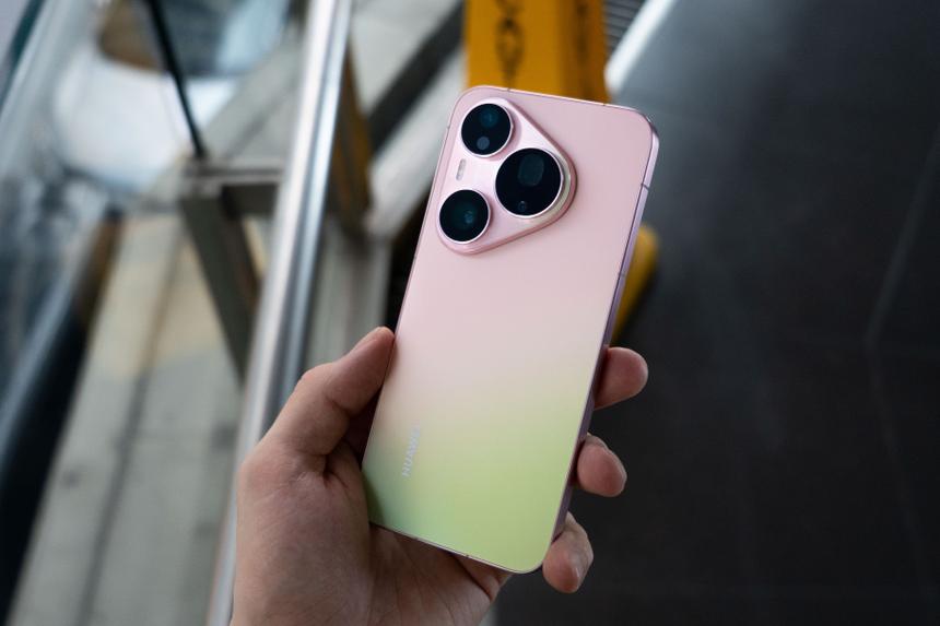 HUAWEI Pura 90s Pro: долой «лопаты» и мыльные ночные фото