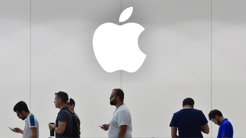Apple перенесёт производство MacBook и Apple Watch в новую страну