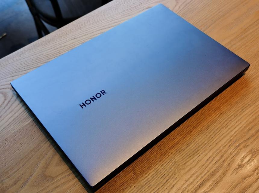 Новые ноутбуки HONOR с мощными процессорами и двумя размерами дисплея поступили в продажу в России